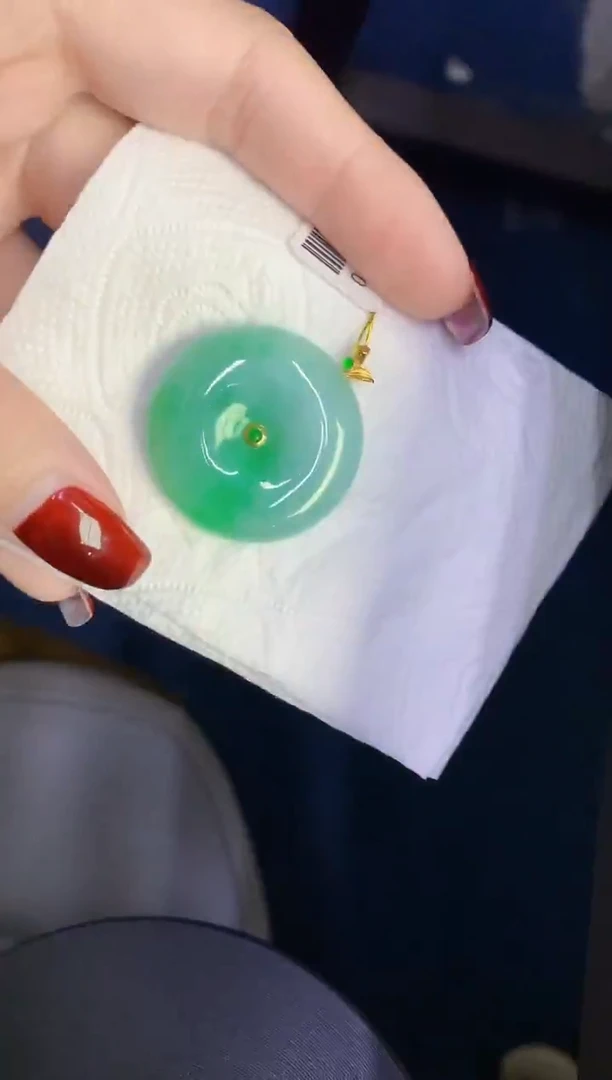 颈饰18K金镶嵌翡翠缅甸天然翡翠A货