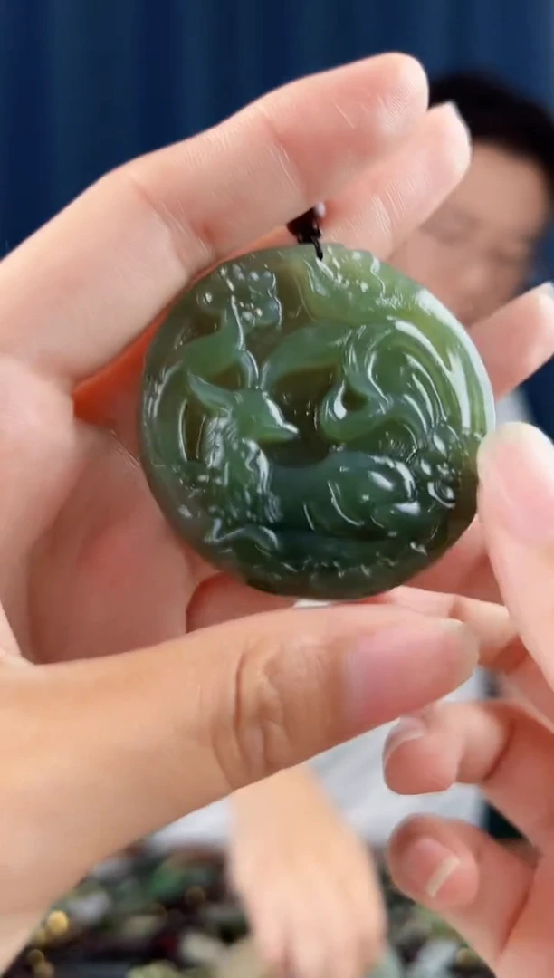 未镶嵌和田玉挂件拍一发一，多样性发货