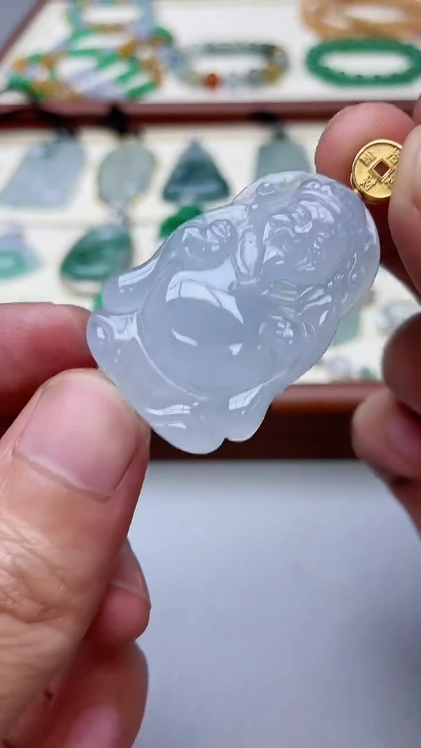 翡翠未镶嵌颈饰吊坠