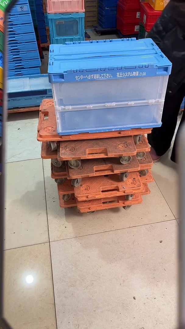 厚款李*琴家用五金工具箱带盖一个