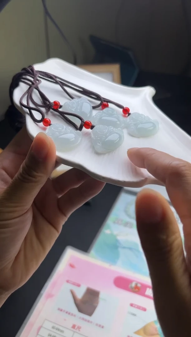 未镶嵌挂件翡翠多样性发一件R703143