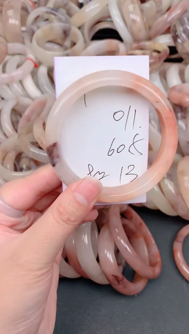 未镶嵌手镯石英质玉011