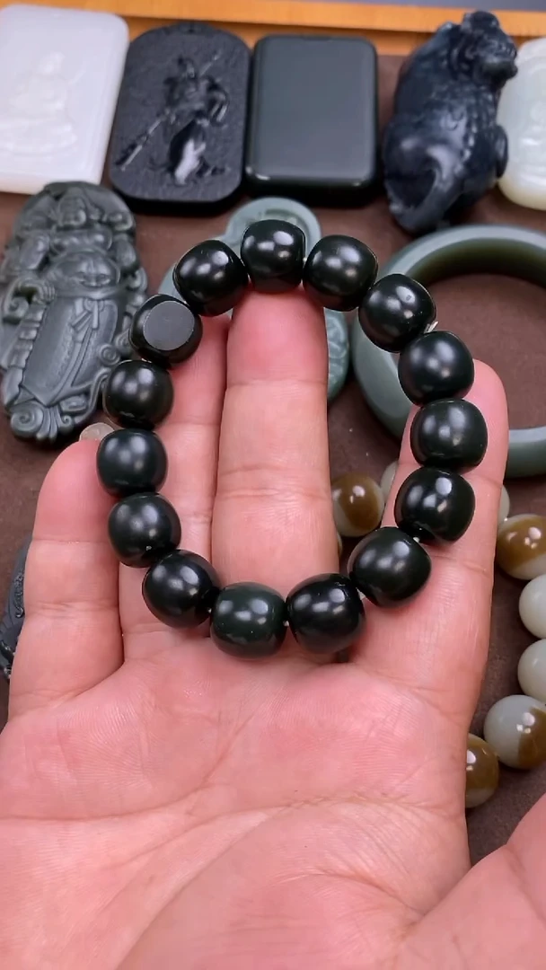 手链未镶嵌和田玉春**实黑青