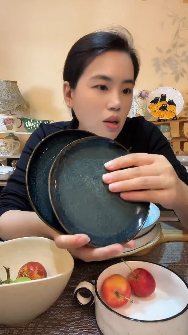 瓷片2个碟子 微瑕介意勿拍