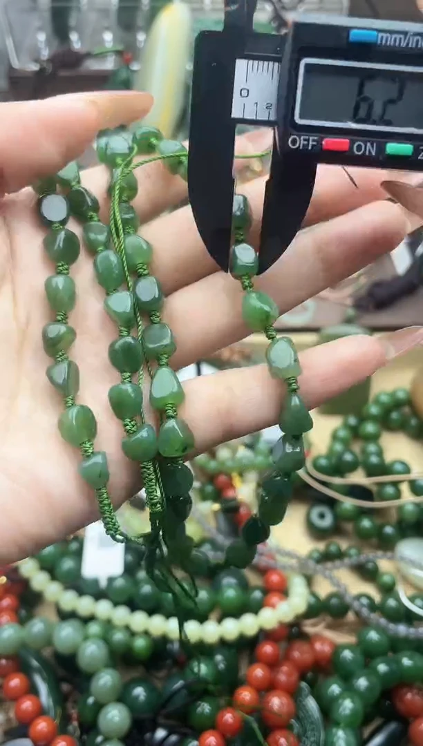 颈饰未镶嵌和田玉未镶嵌和田玉吊坠多样性拍一发一