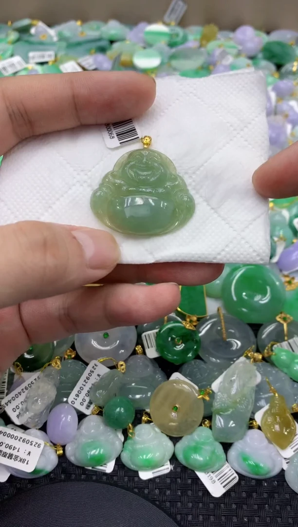 颈饰未镶嵌翡翠天然缅甸翡翠A货