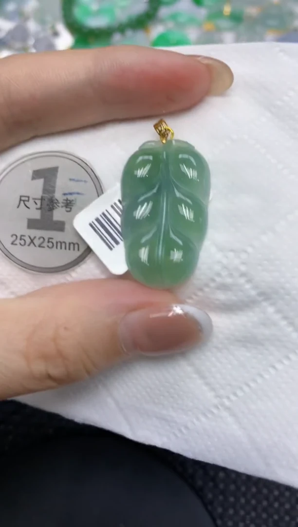 颈饰18K金镶嵌翡翠11111111