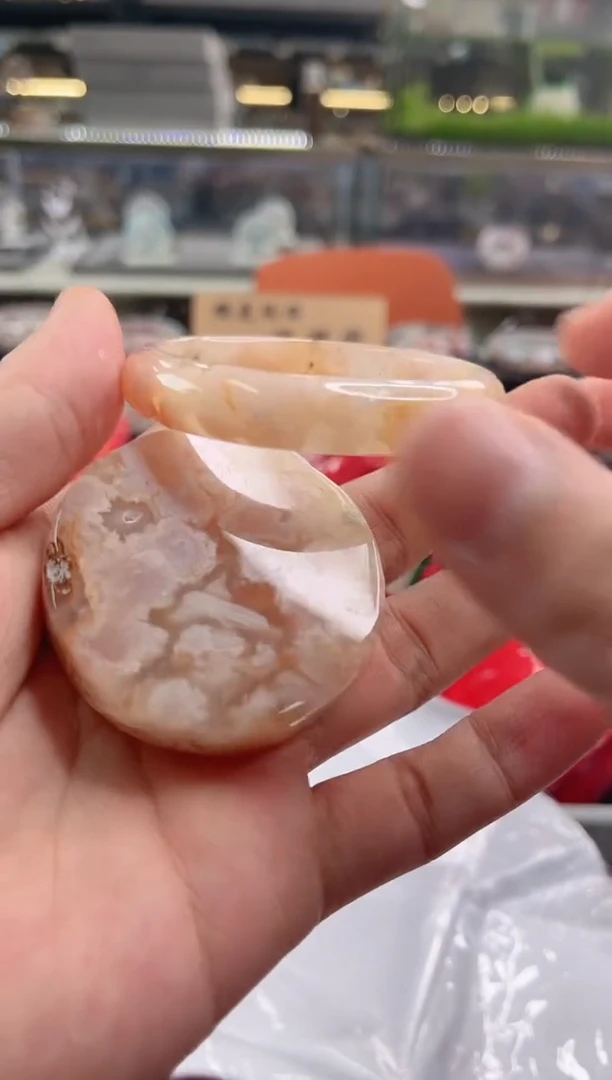 未镶嵌手镯石英质玉53圈口 （赠品镯心）3911046