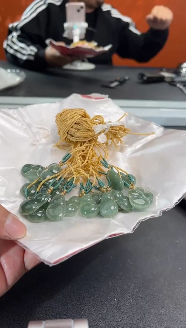 未镶嵌挂件翡翠边城刀客/600448/多样性发一/编绳发