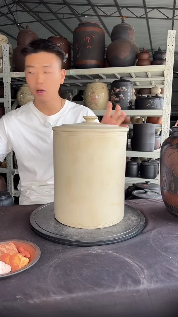 罐白泥素11饼茶叶罐