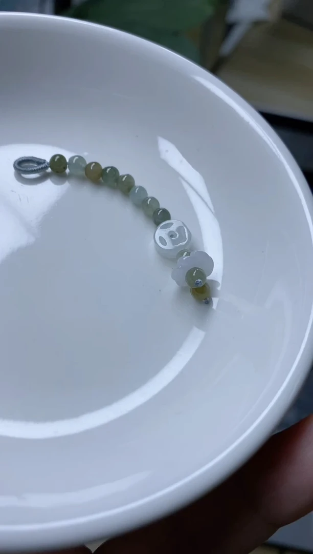 【闪购商品】翡翠颈饰未镶嵌天然缅甸翡翠A货手机挂