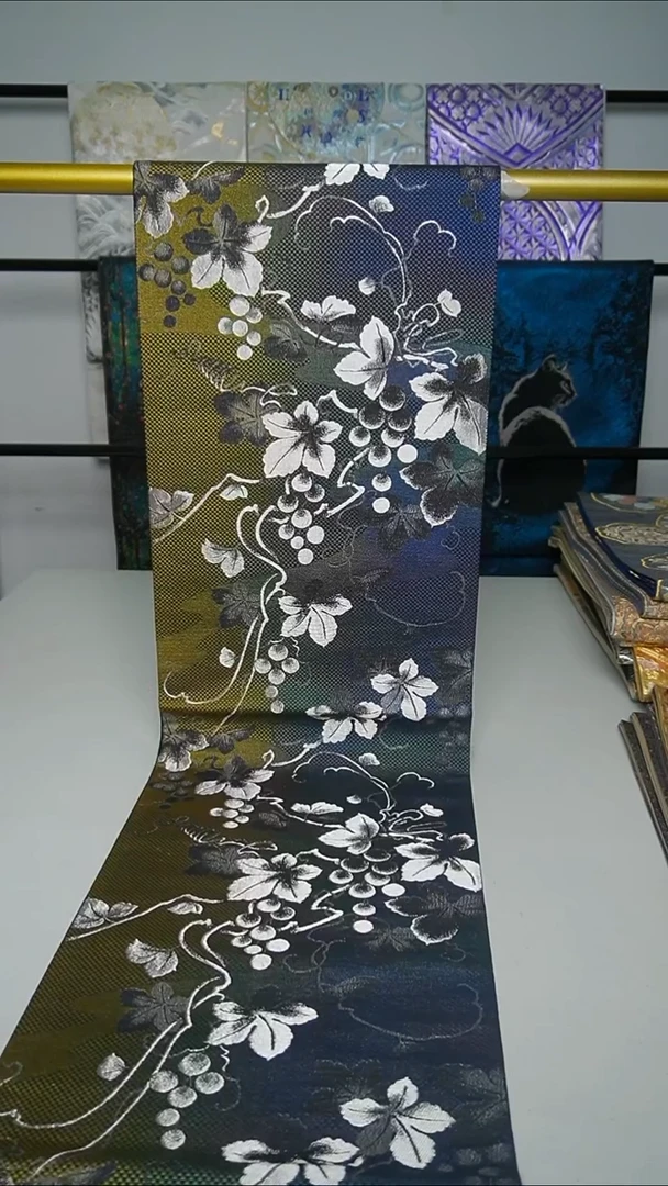 织绣织锦31葡萄叶