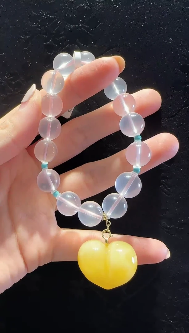 18K金镶嵌手串水晶爱心款