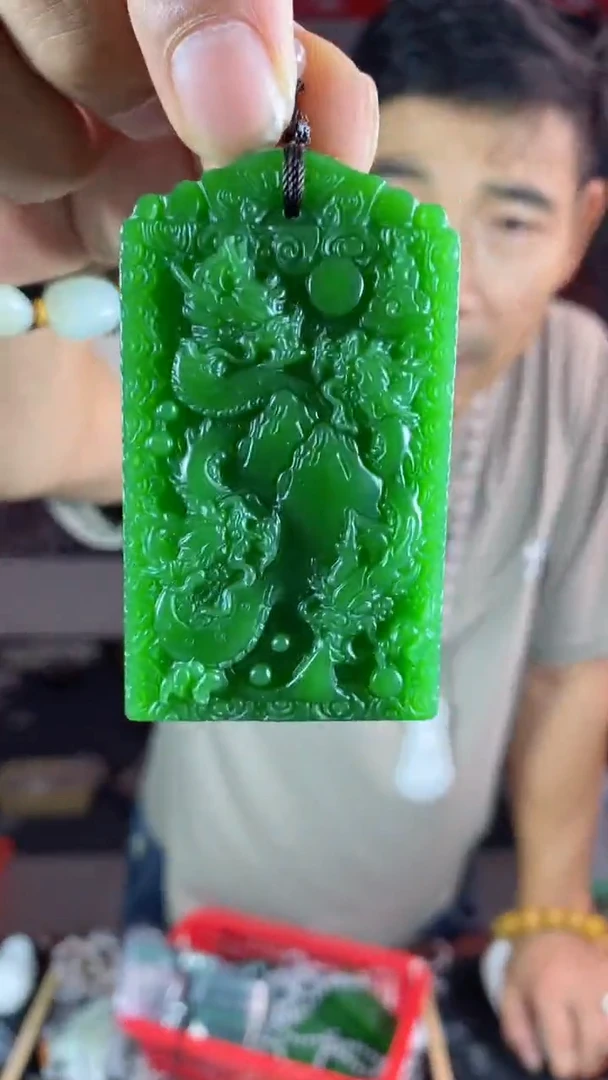 天然玉石未镶嵌颈饰