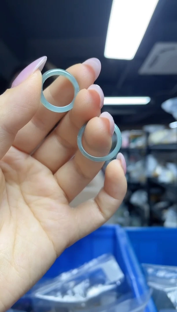 翡翠戒指未镶嵌（多样性发一件）不挑圈口