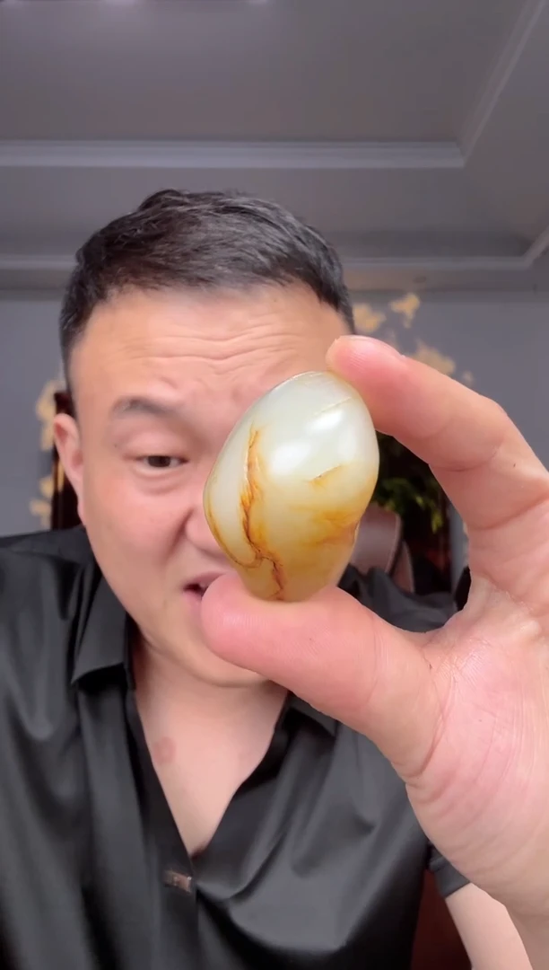 和田玉未镶嵌颈饰开***哥1
