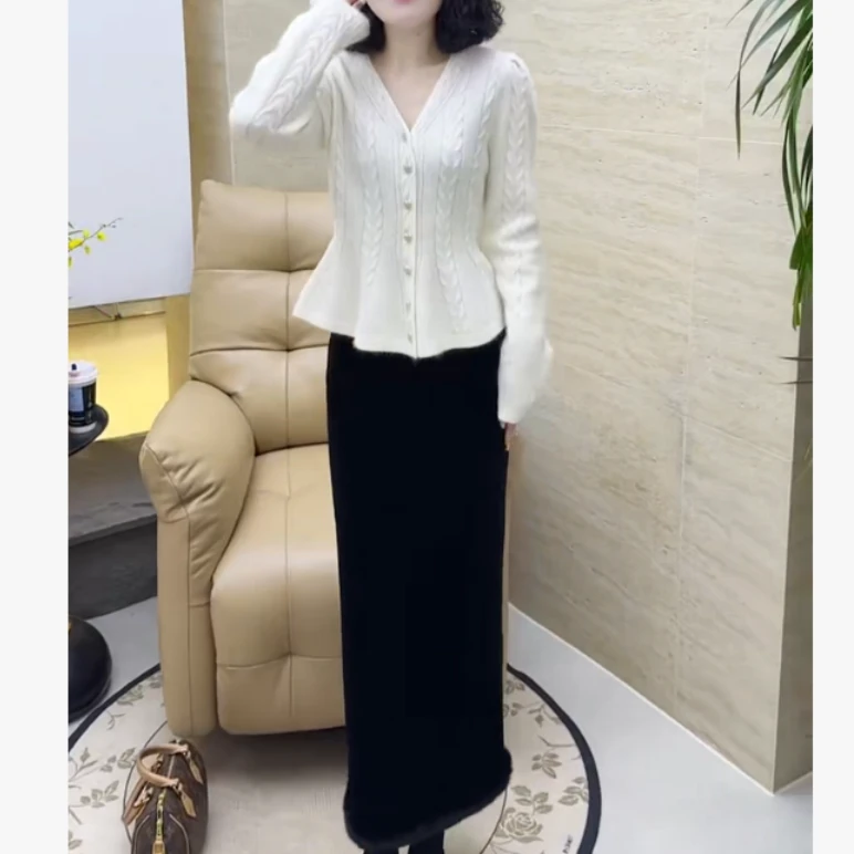 2025冬季新款潮流韩版爆款网红上衣裙子女足ouu12