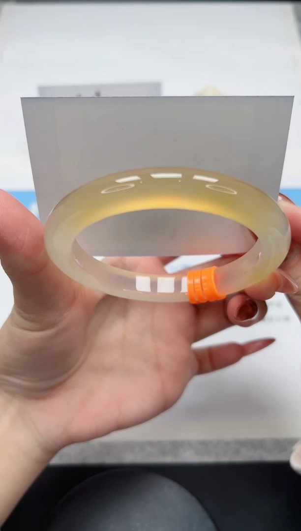 【闪购商品】玛瑙/玉髓手镯未镶嵌77/香槟61.1