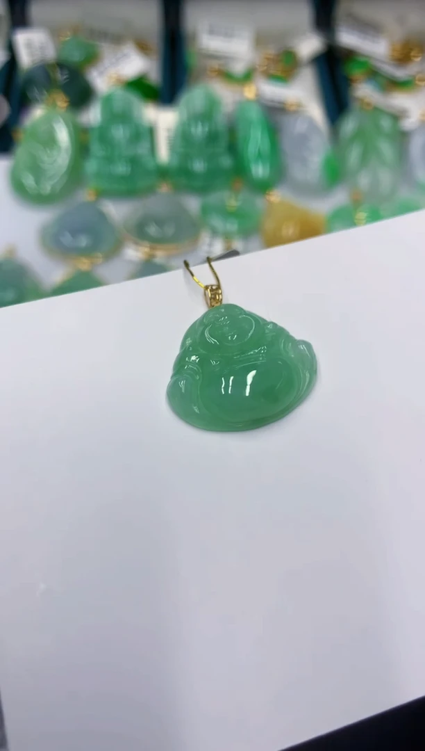 颈饰18K金镶嵌翡翠11111