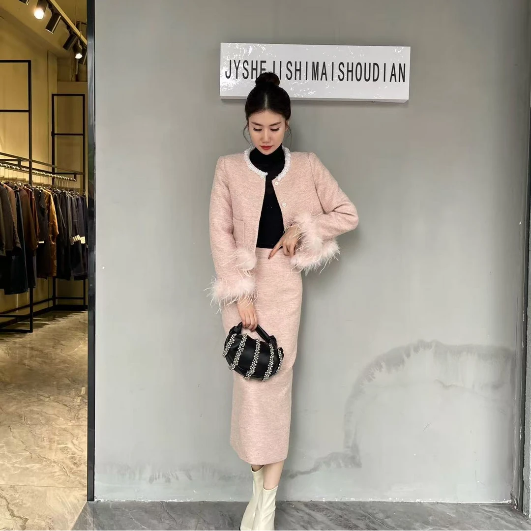 【俊英】冬季2025新款名媛风长裙小香风套装女轻奢重工外套两件套裙