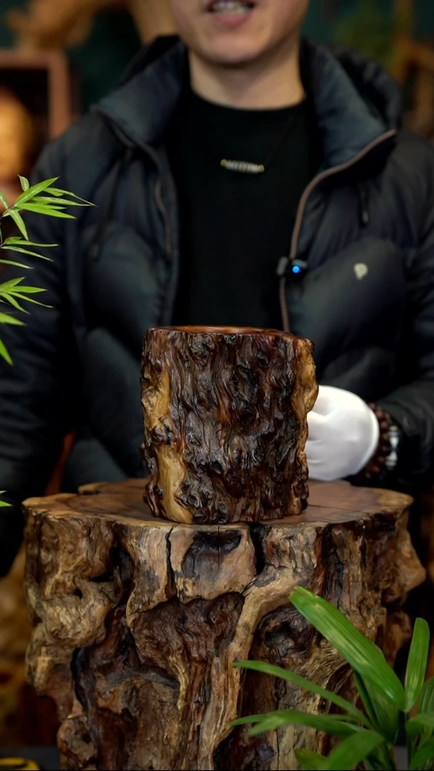 木用****6雷击枣木脱骨笔筒