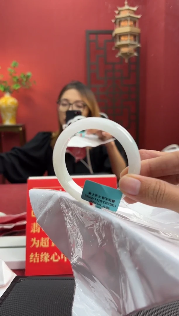 未镶嵌手镯翡翠翡翠手镯