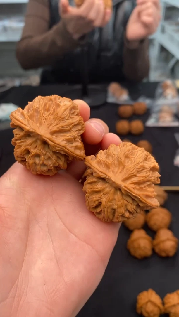 【闪购商品】文玩核桃把件苹果园44-u723