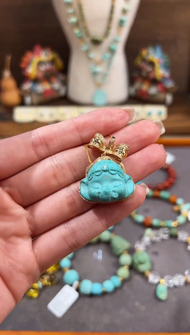 18K金镶嵌绿松石颈饰绿松石吊坠