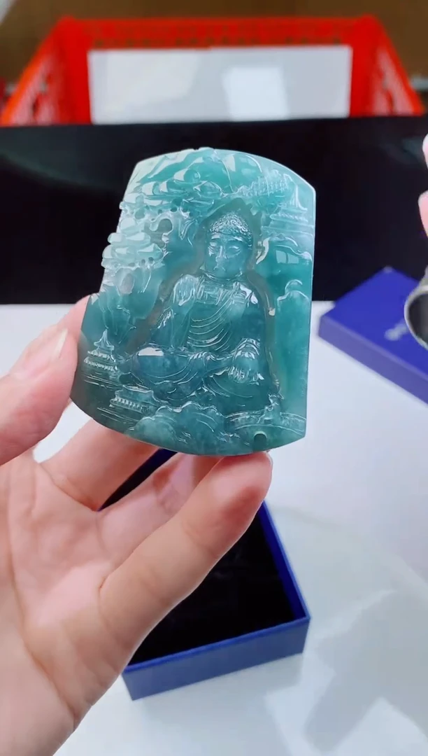 颈饰未镶嵌翡翠     ·