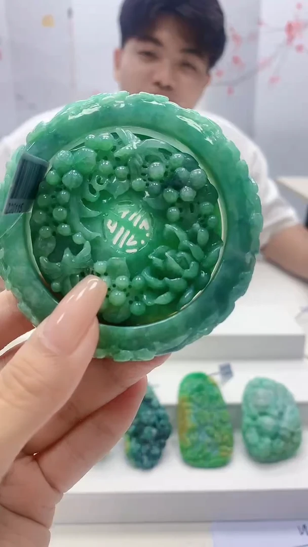 定制翡翠未镶嵌5145xx-毛货挂件70赠底座