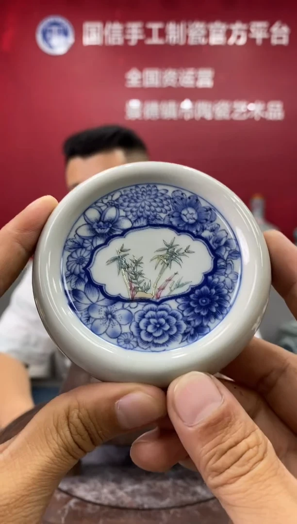 摆件b156景德镇瓷器其中一件