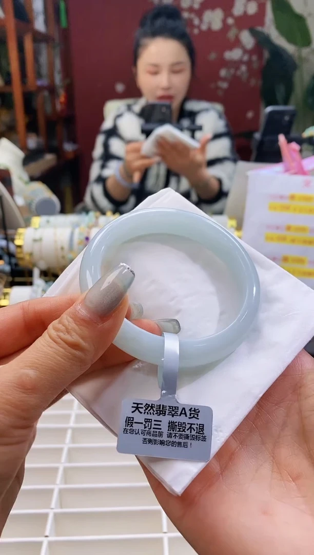 【闪购商品】翡翠手镯未镶嵌36圈口57-59/12.0*7.7