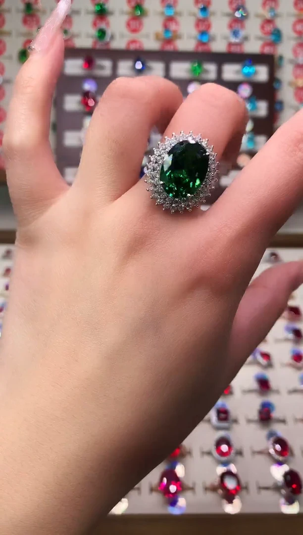 无925银典藏 轻奢 小祖母绿绿色系12*16戴妃戒指