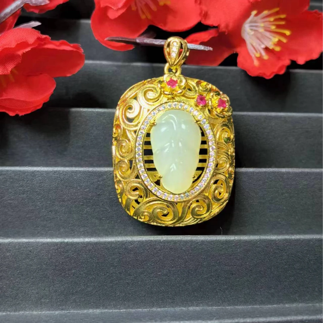 HT4458【福嘟嘟珠宝】和田玉白金枝玉叶吊坠-送礼佳品-配链子