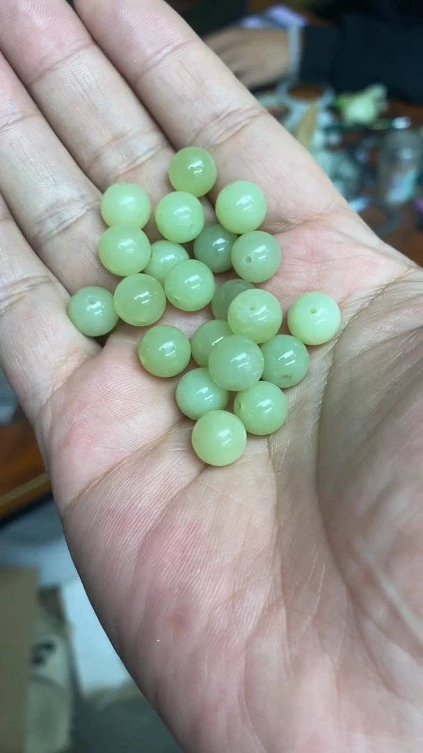 颈饰未镶嵌和田玉四**惑黄口手串