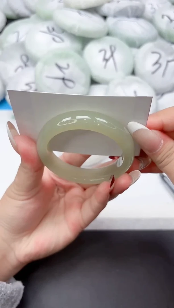 未镶嵌手镯石英质玉159-54.1