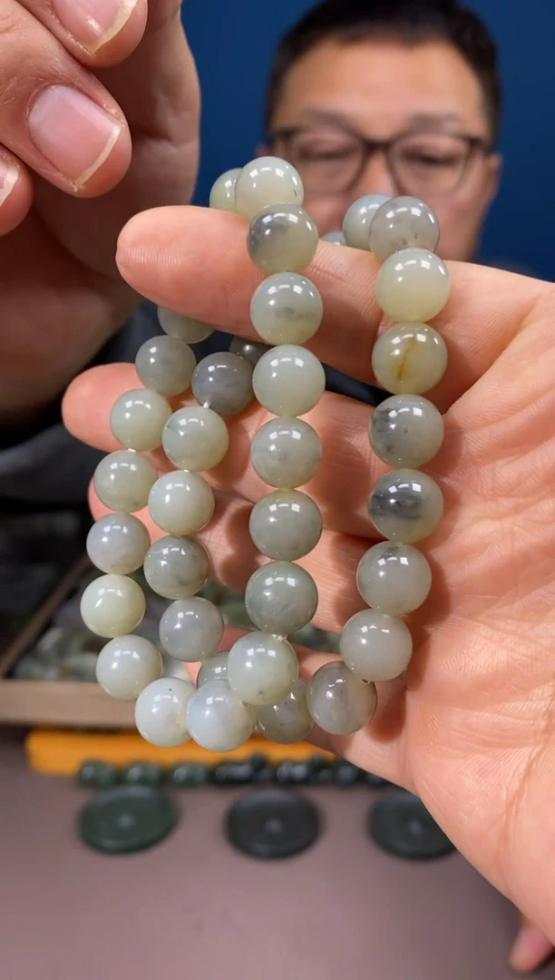 未镶嵌手链和田玉颜色多样性发货拍一发一