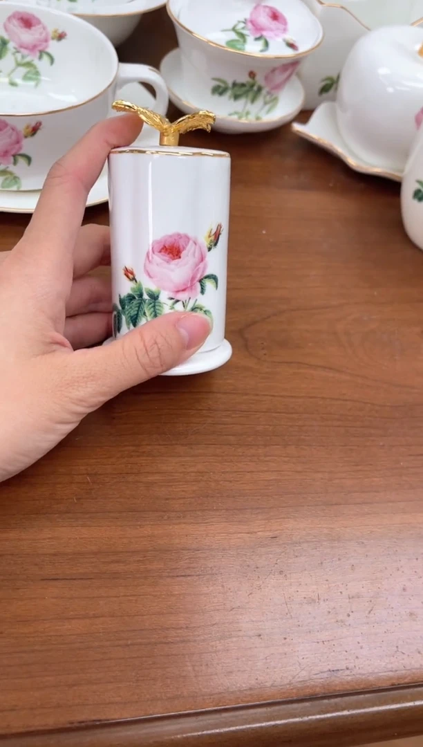 杯玫瑰高骨骨瓷蝴蝶牙签筒