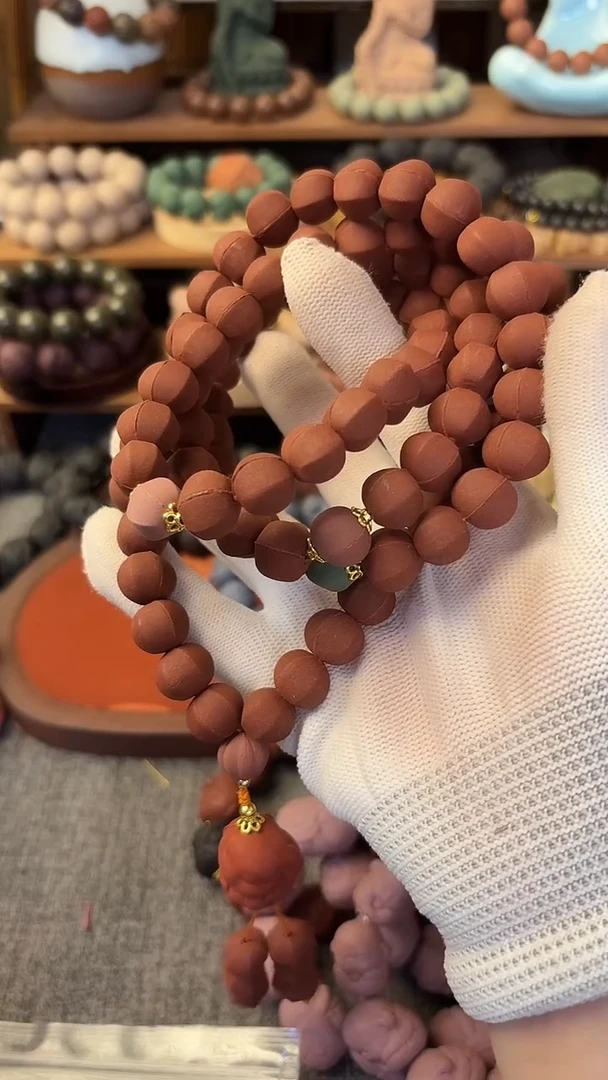 泥塑妙**喵大四合六棱珠项链一条