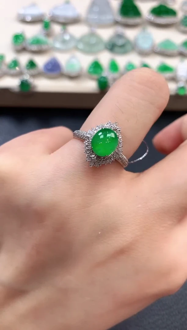 【闪购商品】翡翠戒指18K金镶嵌b90