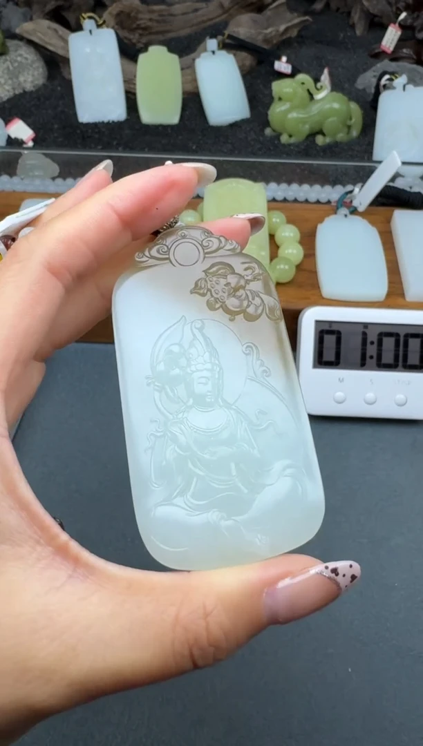 颈饰未镶嵌和田玉3