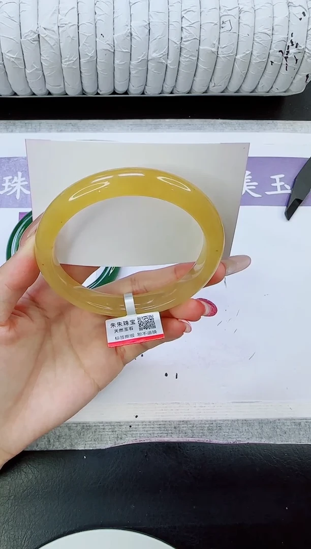 未镶嵌手镯石英质玉20/63.2