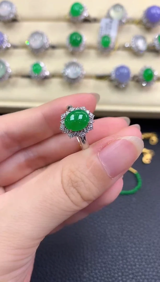 翡翠戒指18K金镶嵌春日珠宝 B132