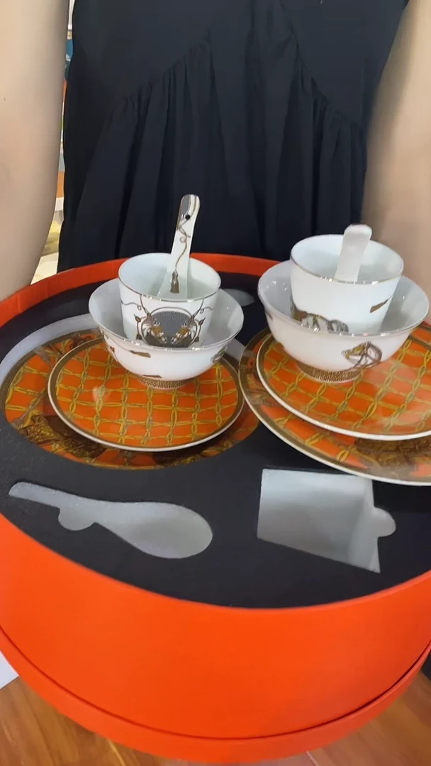 杯鸿辉家品牌瓷器，京东包邮！