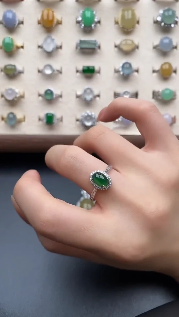 银S925镶嵌戒指翡翠一物一证一礼盒