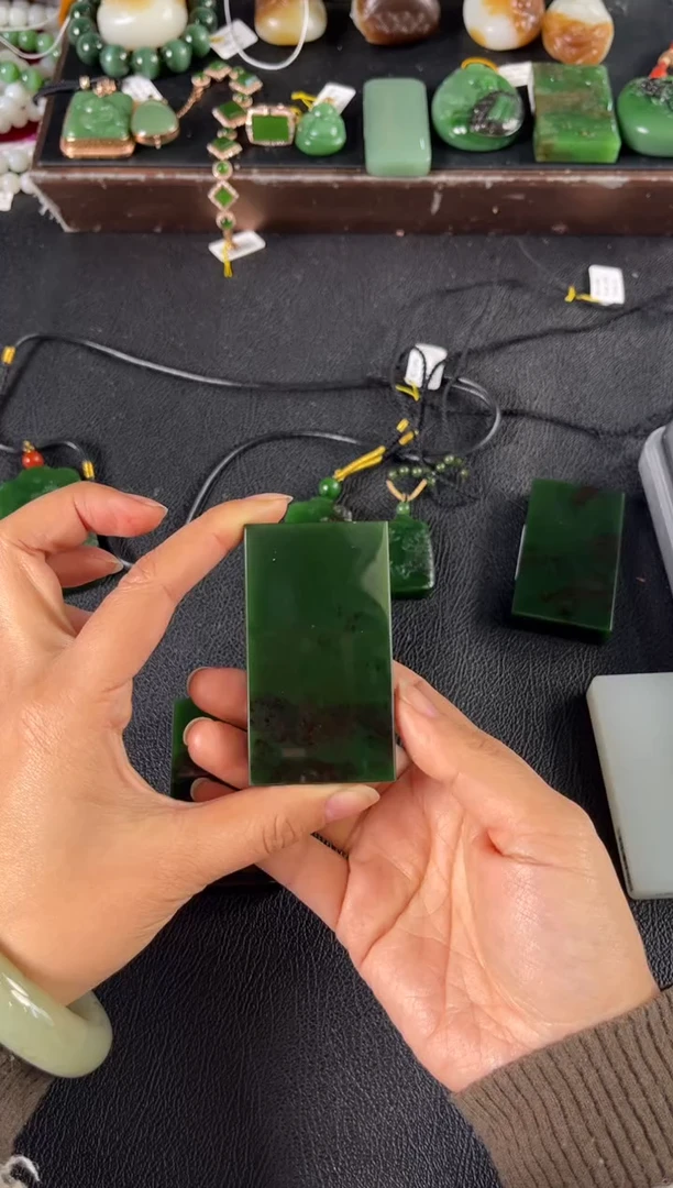 颈饰未镶嵌和田玉-****-吊坠