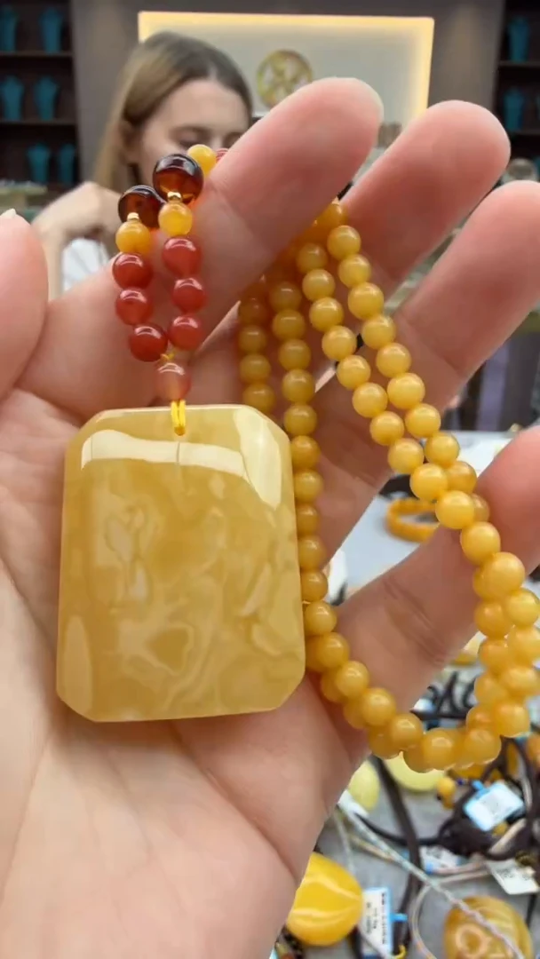 琥珀颈饰未镶嵌22秒拍号 假一罚三