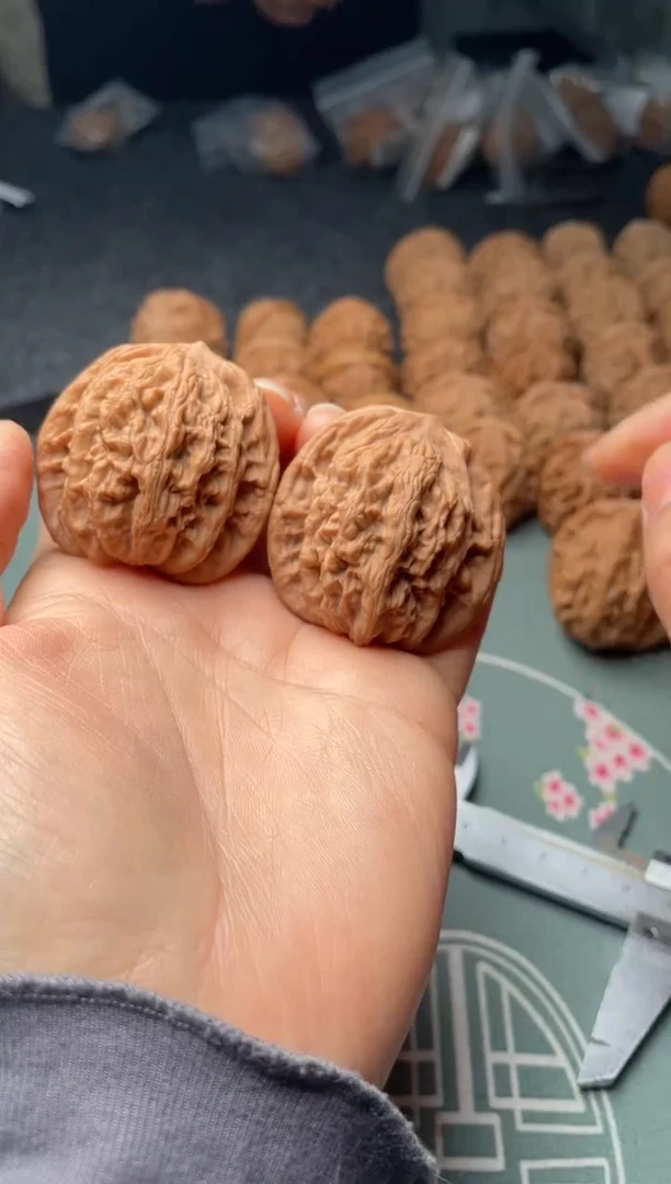 把件文玩核桃w33  麦虎 40尺