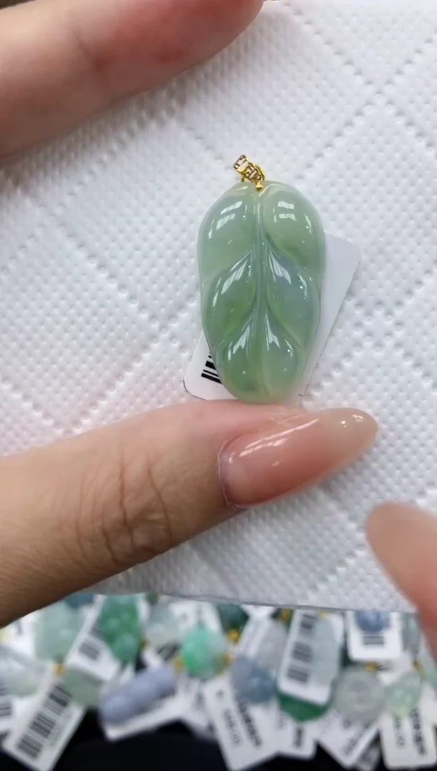 颈饰未镶嵌翡翠11111111111