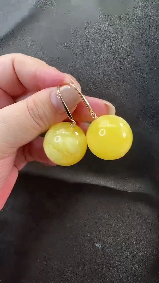 未镶嵌颈饰琥珀耳环